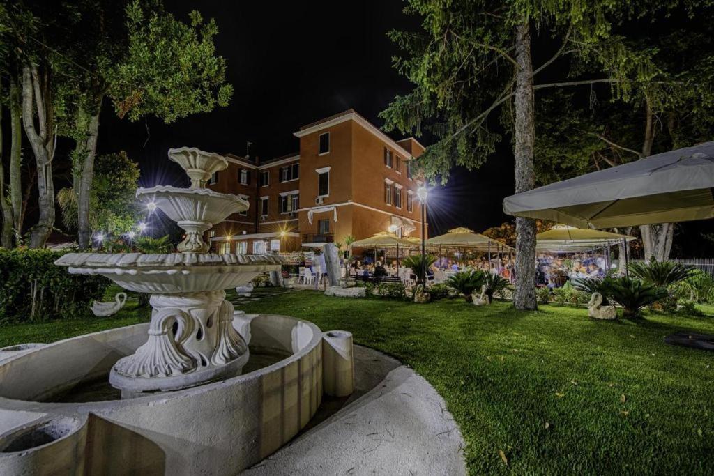 Il Postiglione Hotel - Sala Ricevimenti Minturno Exterior foto